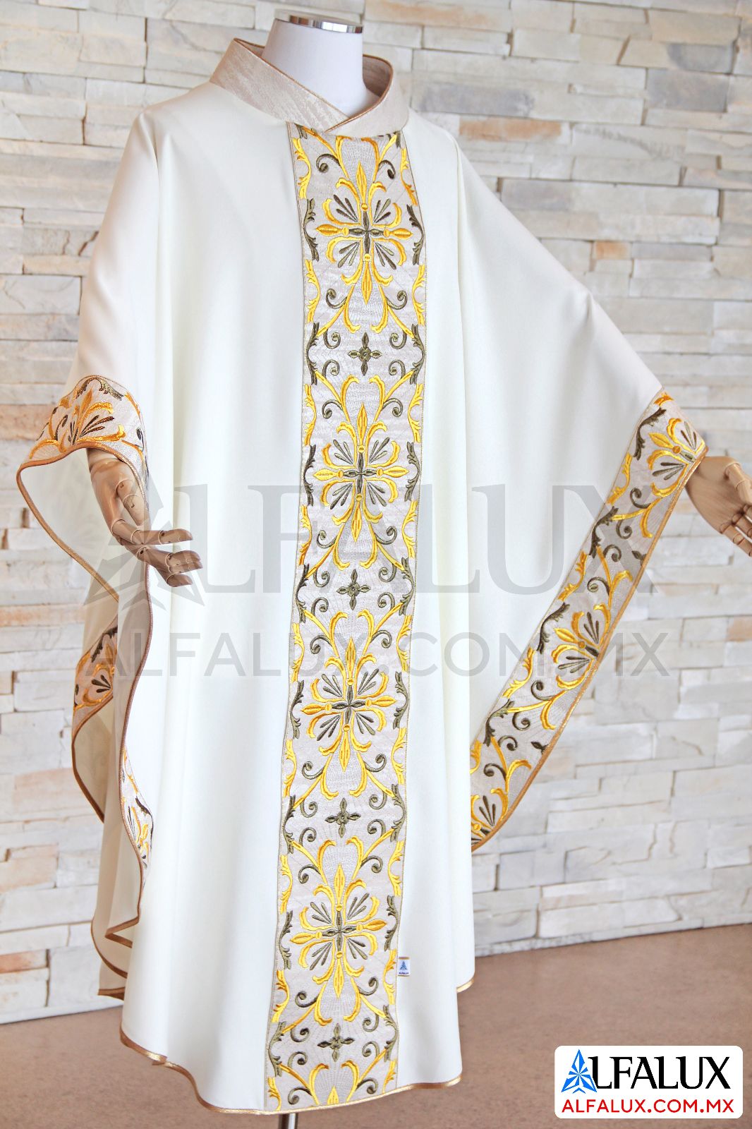 30 SAN MIGUEL Alfalux Casulla Laterales Bronce Brocado 300 (5)